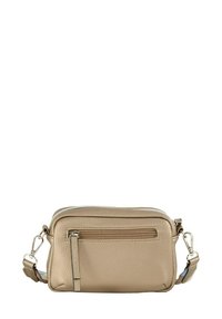 Borsa crossbody in oro metallizzato realizzata in pelle testurizzata, con un ampio compartimento principale con zip e una tasca frontale aggiuntiva con zip, caratterizzata da hardware argentato.