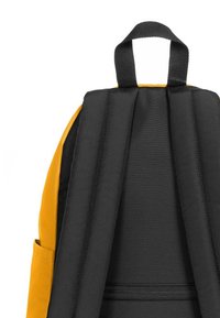 Eastpak DAY PAK'R - Malý batoh  - sunrise yellow