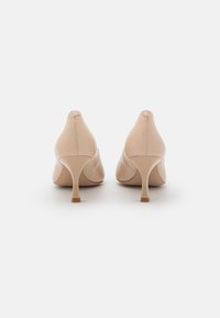Unisa Klasické lodičky - beige