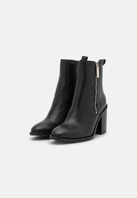 Tommy Hilfiger Bottines - black