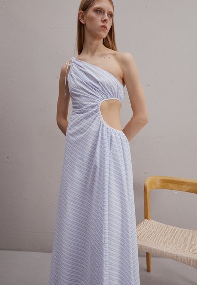 STAUD JAYLA DRESS - Robe longue - mist/white