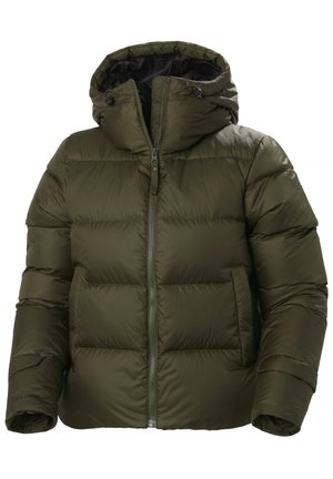 Giacca puffy verde scuro con zip frontale, cappuccio e polsini elasticizzati. Caratterizzata da un design trapuntato con ampie sezioni orizzontali e tasche laterali.