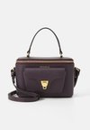 BEAT GENERATIO - Trousse - prune