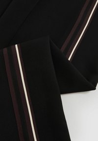Reiss REGULAR FIT - ROBYN SIDE STRIPE WIDE - Trainingsbroek - black