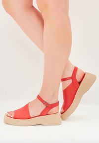 Cesare Gaspari Platform sandals - red
