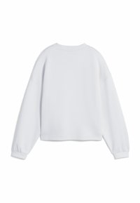 Sudadera corta blanca con mangas largas abullonadas. Fabricada con material suave, presenta un cuello redondo y puños acanalados. Textura suave.
