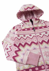 Rosa gemusterter Hoodie mit Reißverschluss, der geometrische und florale Designs in Rosa, Creme und Lila aufweist. Weiche Textur und eine Kapuze.