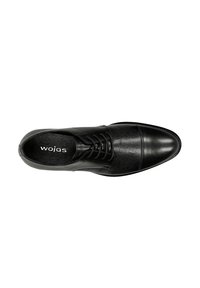 Chaussure habillée en cuir noir avec un capuchon lisse, des panneaux texturés et un laçage classique. Logo de la marque visible sur la semelle intérieure.