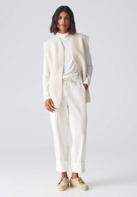 OPUS ASOFTA  - Cape - soft cream