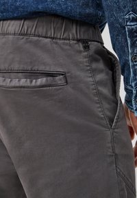 QS Jogginghose - anthracite