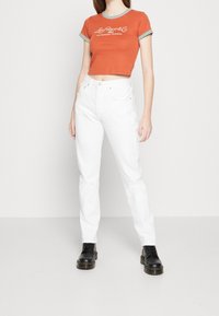 Levi's® T-shirt med print - orange