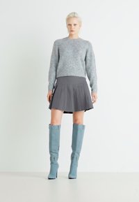 Vero Moda VMBAYA SHORT SKIRT  - A-silueta svārki - asphalt