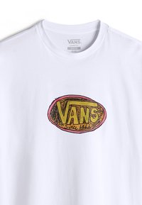 Witte katoenen t-shirt met een kleurrijk logo waarop "VANS" in vet geel staat binnen een ovale rand, en "sinds 1966" eronder gedrukt.