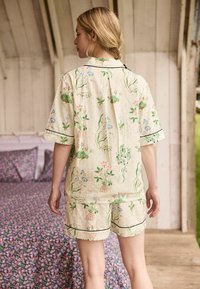 Cath Kidston REGULAR FIT - Pižamos komplektas - ecru roots print