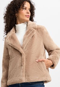 Marie Lund - Kurtka zimowa