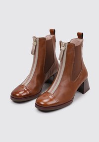 Hispanitas Botines con plataforma - camel