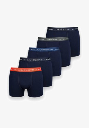 Zestaw pięciu męskich bokserek w ciemnoniebieskim kolorze, z elastycznymi pasami w kolorze czerwonym, szarym i jasnoniebieskim, z detalami logo marki.