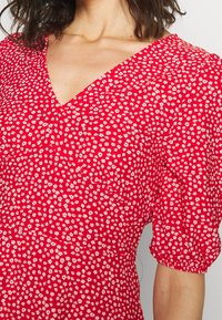 Miss Selfridge Vestido informal - red