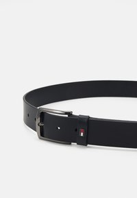 Tommy Hilfiger DENTON czarny