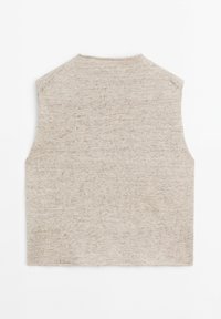 Gilet sans manches en tricot beige avec un col rond simple, présenté à plat sur un fond blanc.
