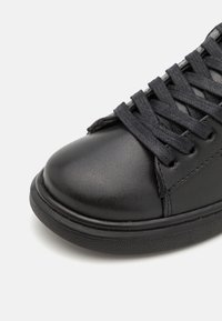 Friboo Zapatillas - black
