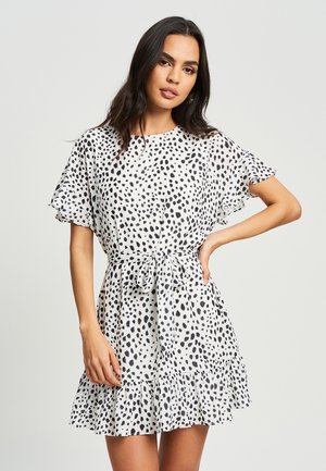 MARLOWE  - Denné šaty - white safari spot