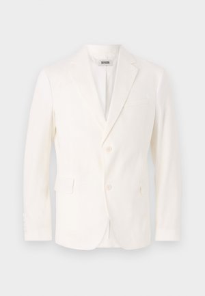 Valkoinen kevyt bleiseri, jossa on yksirivinen malli, lerpattavat kaulukset, kaksi etutaskua ja kolmen napin sulkumekanismi. Pehmeä rakenne, moderni istuvuus.