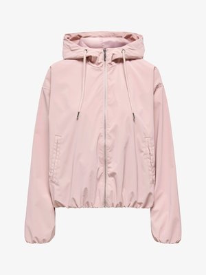 Světle růžová bunda s kapucí, předním zipem, stahovacími šňůrkami na kapuci, elastickými manžetami a lemem a dvěma bočními kapsami.