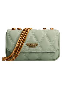 Bolso de mano acolchado de imitación cuero en verde claro con una correa de cadena dorada; cuenta con una solapa frontal y un logo en relieve en la parte delantera.