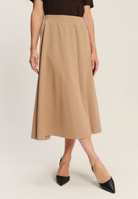 Unausgewählt, beige