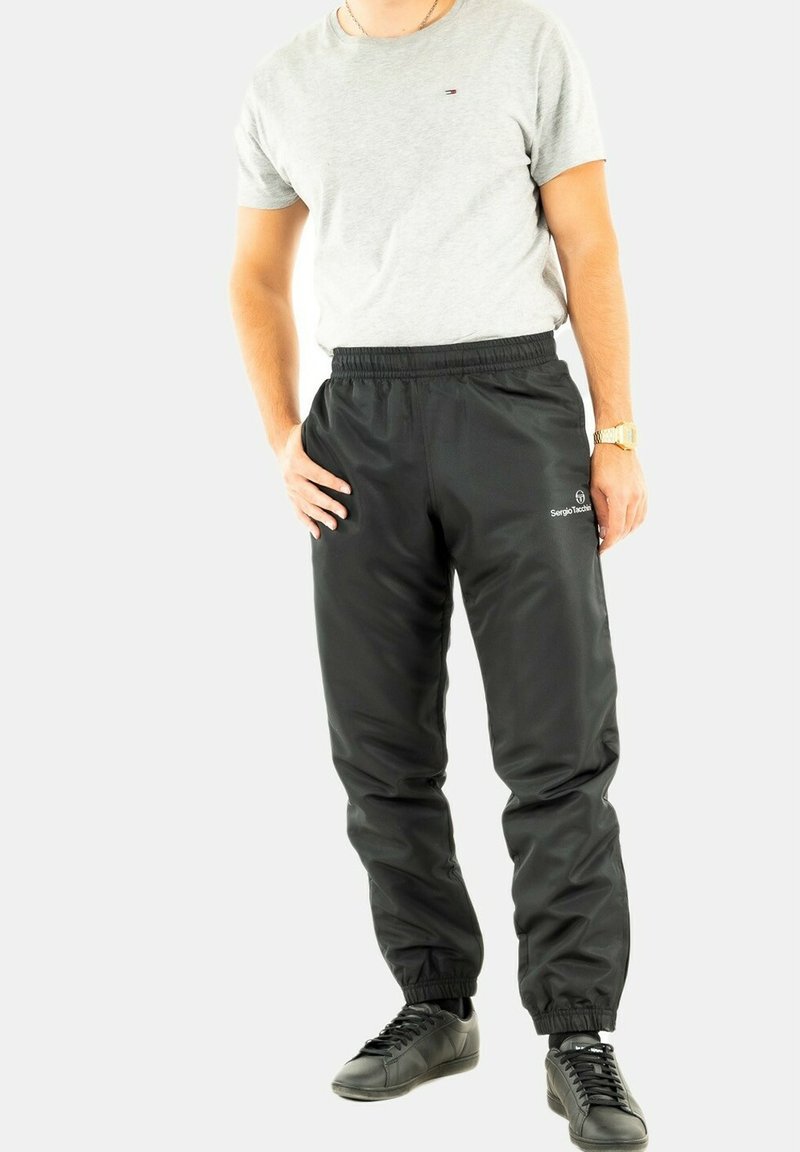 Sergio Tacchini Trainingsbroek zwart Sergio Tacchini Trainingsbroek zwart