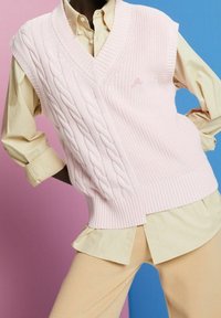Esprit Pullover - light red