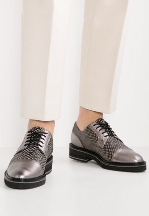 Peter Kaiser Veterschoenen - taupe