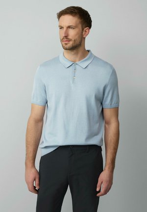 - Koszulka polo