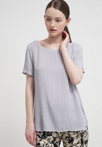s.Oliver Bluse - pearl grey