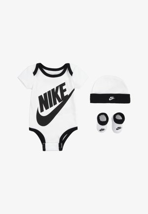 FUTURA LOGO HAT BOOTIE BABY SET - Dovanos kūdikiams - white