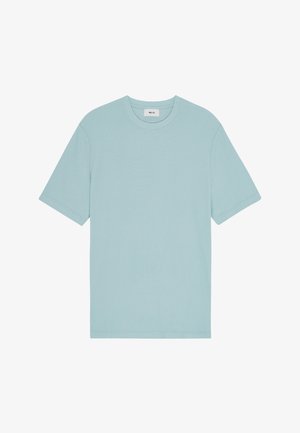 T-shirt azzurro chiaro a maniche corte realizzato in cotone morbido. Presenta un classico scollo rotondo e una texture liscia, adatto per un abbigliamento informale.