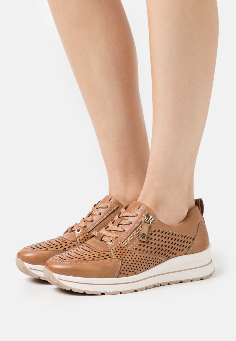 tamaris baskets basses