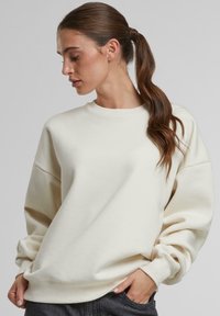 PROHIBITED SAVILE ROW CREW NECK - Felpa - cream