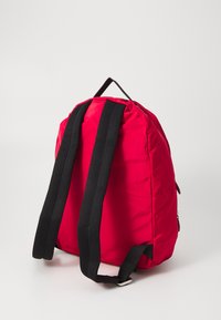 KARL LAGERFELD IKON PACKABLE BACKPACK UNISEX - Dnevni ruksak - scarlet sage