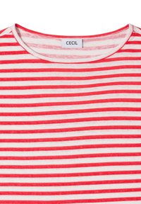 Maglietta a righe orizzontali rosse e bianche con scollo rotondo e etichetta del marchio "CECIL" sul colletto.
