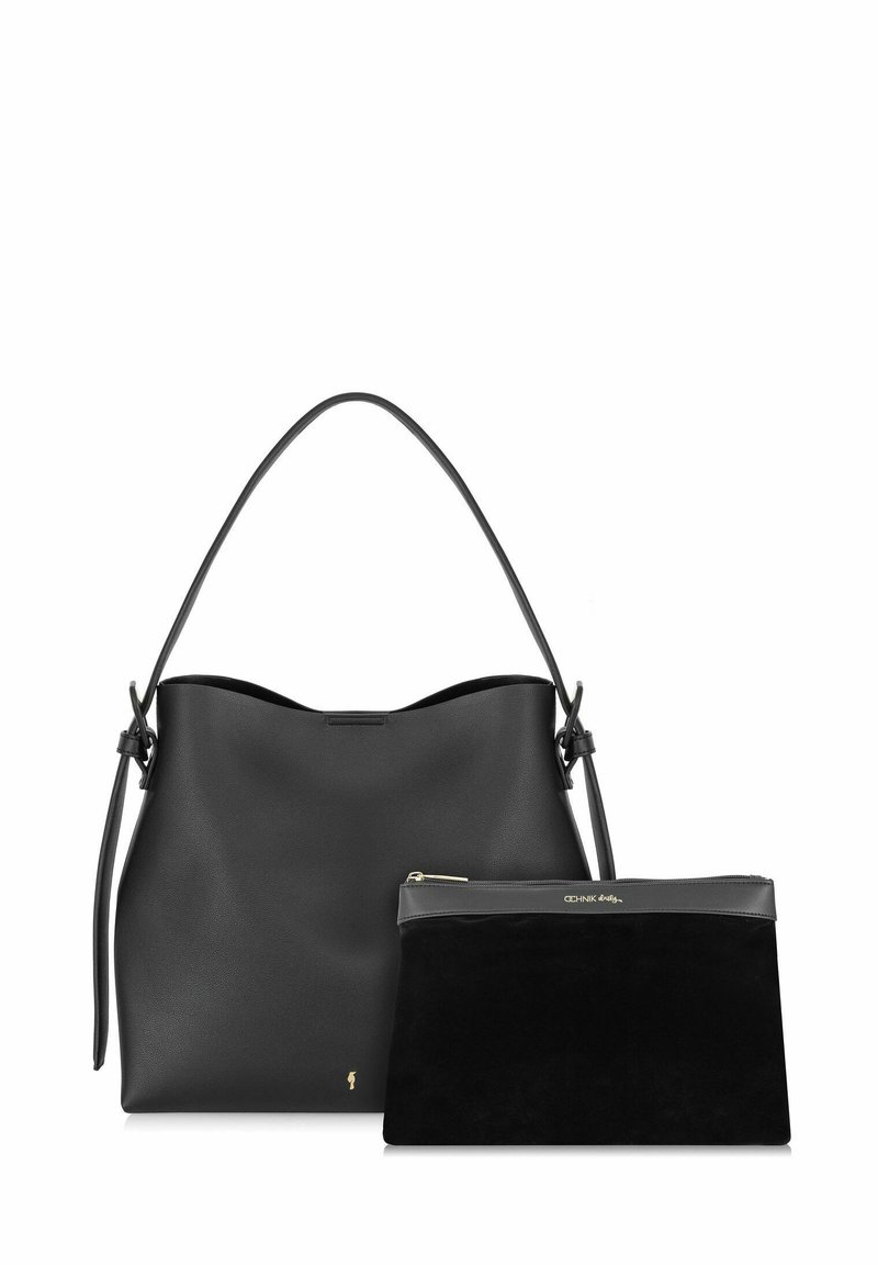 Czarna skórzana torba w kształcie wiadra o eleganckim designie i krótkim uchwycie, w komplecie z czarną welurową kosmetyczką na zamek z skórzanym wykończeniem.
