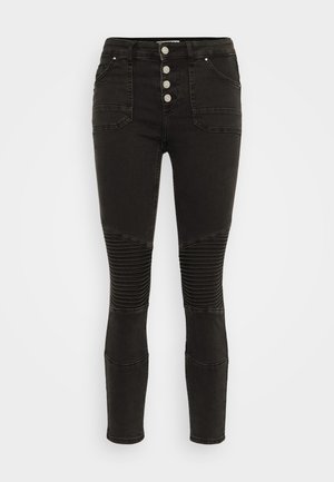ONLY Petite, ONLBLUSH FLY BUT BIKER - Vaqueros pitillo - washed black
