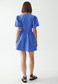 CALLI KAYLN MINI  - Dnevna haljina - blue