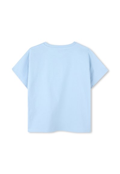 T-shirt en coton bleu clair à manches courtes, col rond et coupe décontractée. Texture lisse sans motifs ni accents visibles à l'arrière.