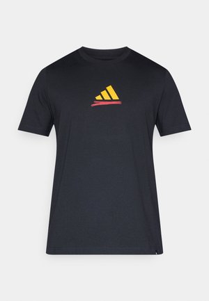 Zwart katoenen T-shirt met een geel-rood grafisch ontwerp op de borst. Korte mouwen en een ronde hals. Eenvoudige, casual pasvorm.