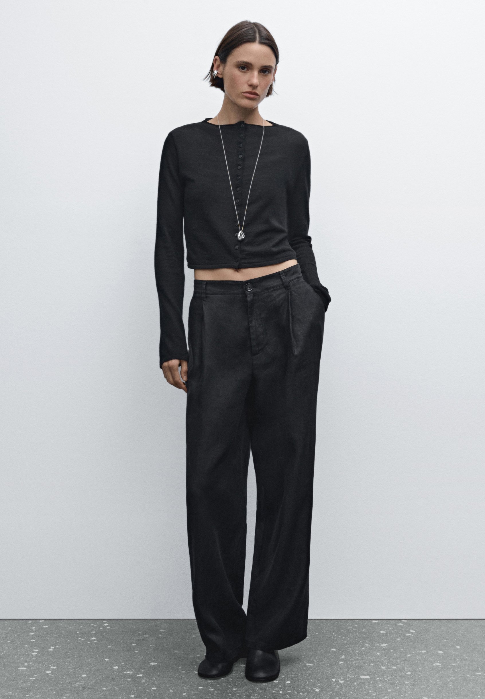 Massimo Dutti WIDE-LEG MID-RISE - Trousers - black - Zalando Massimo Dutti WIDE-LEG MID-RISE - Trousers - black - Zalando