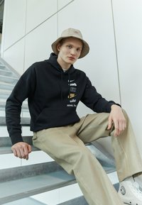 Nike Sportswear CLUB HOODIE - Hættetrøje - black