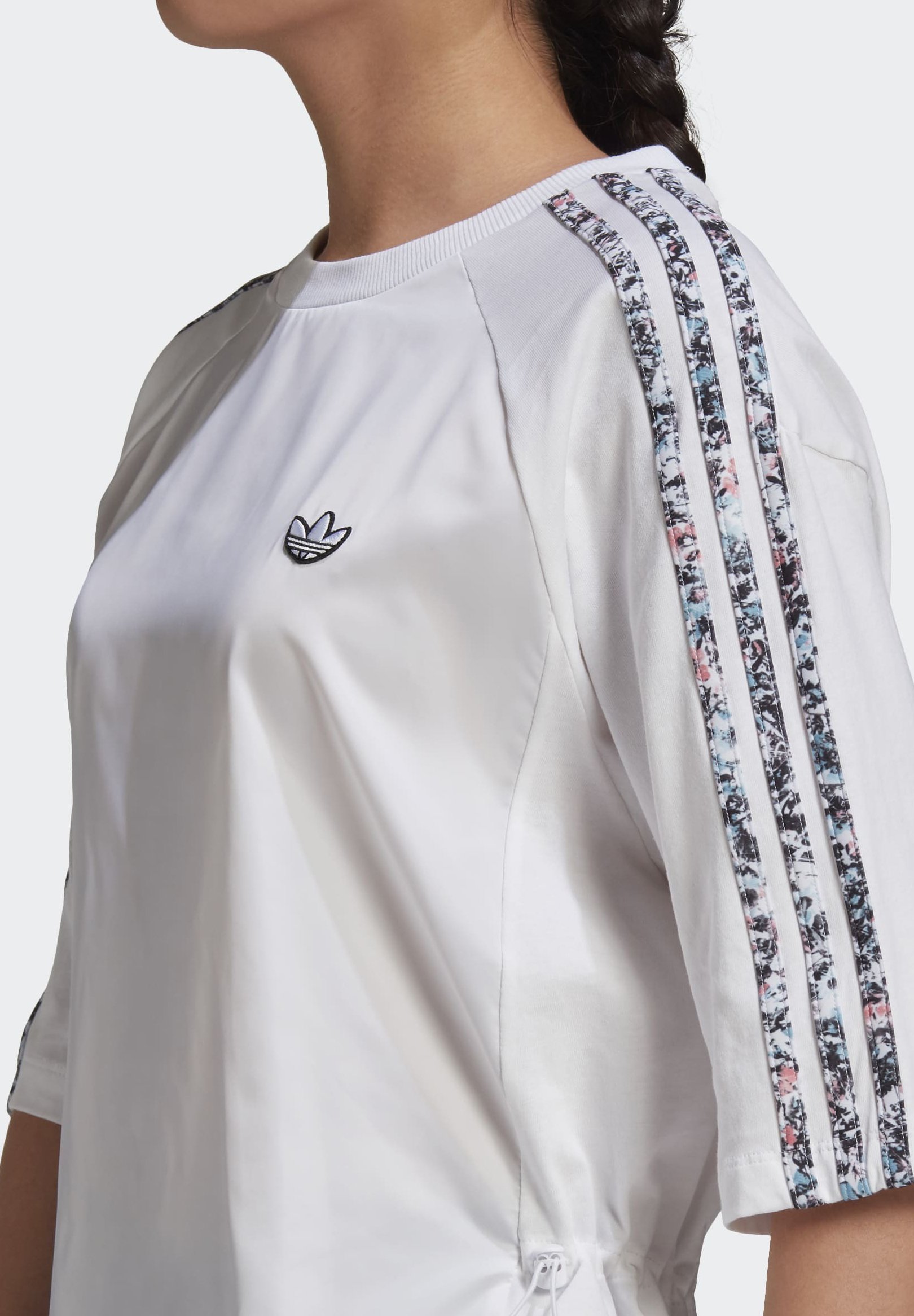 adidas Originals BOXY T-SHIRT 