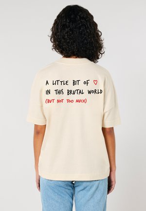 BRUTAL UNISEX DROPPED SHOULDER - T-shirt con stampa - off-white